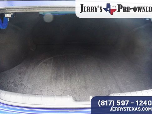 Used 2024 Hyundai Elantra SE FWD image 22