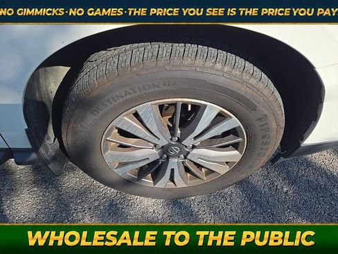 Used 2017 Nissan Pathfinder S AWD/4WD image 9
