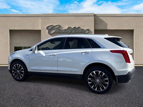 Used 2017 Cadillac XT5 Premium Luxury FWD image 5