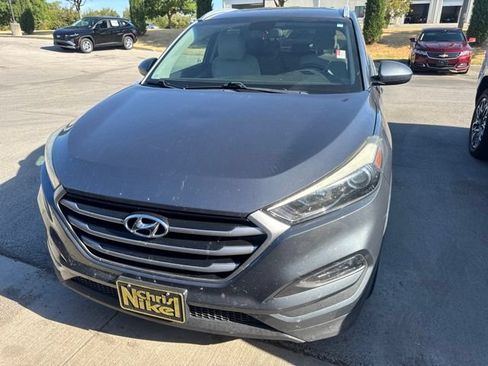 Used 2018 Hyundai Tucson SEL AWD/4WD image 2