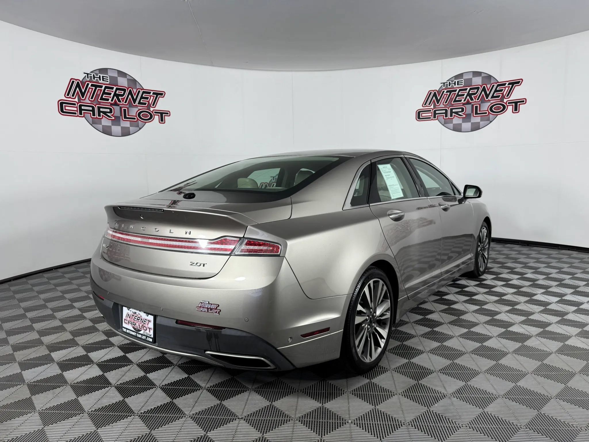 Used 2020 Lincoln MKZ Reserve FWD image 7