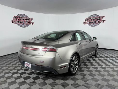 Used 2020 Lincoln MKZ Reserve FWD image 7