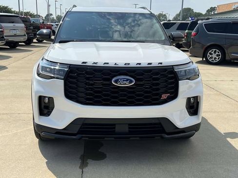 Used 2025 Ford Explorer ST w/ Sun And Sound Package image 8