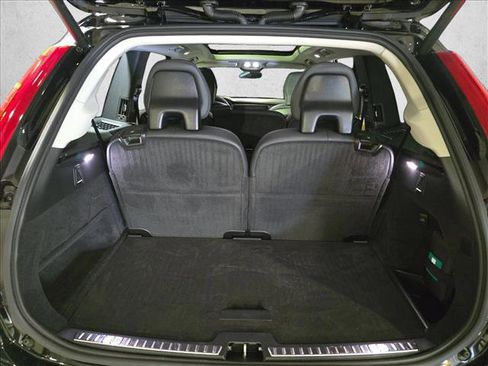 Used 2024 Volvo XC90 B6 Plus w/ Protection Package Premier image 14