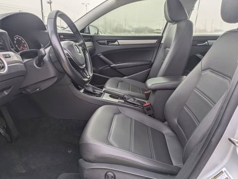 Used 2020 Volkswagen Passat 2.0T SE w/ Sunroof Package image 25