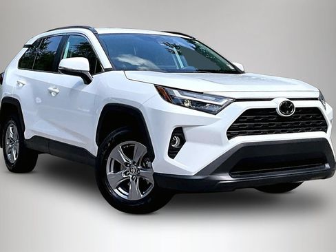 Used 2024 Toyota RAV4 XLE FWD image 2