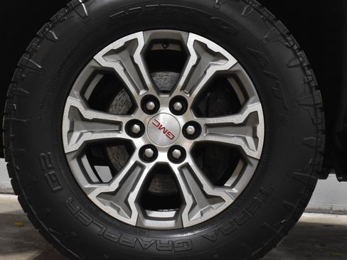 Used 2021 GMC Sierra 1500 SLT w/ SLT Convenience Package image 34