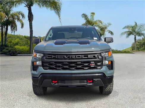 Used 2025 Chevrolet Silverado 1500 Custom Trail Boss AWD/4WD image 3