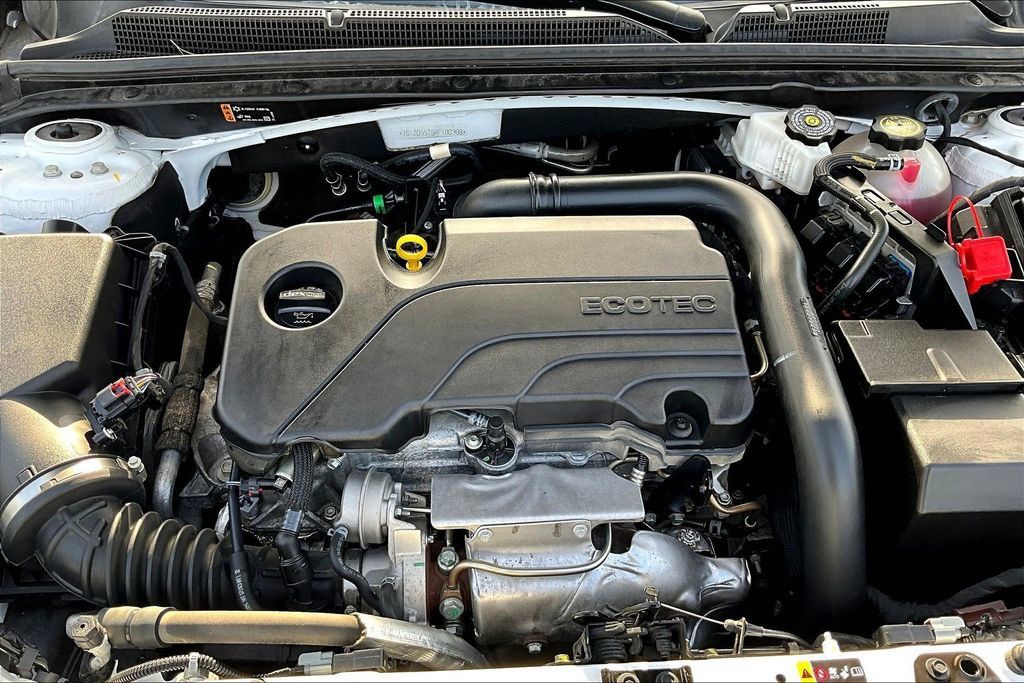 Used 2024 Chevrolet Malibu LT FWD image 31