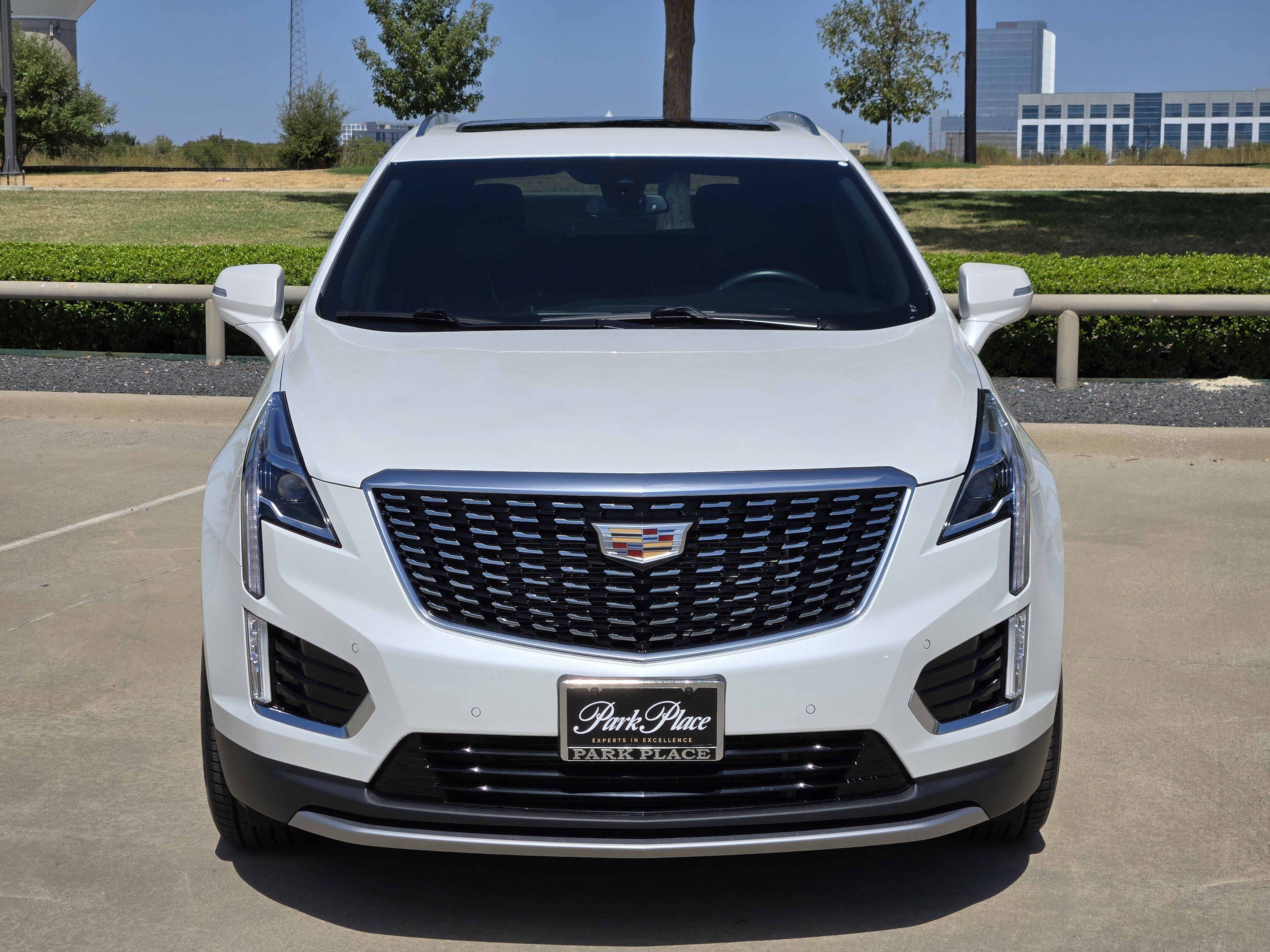 Used 2020 Cadillac XT5 Premium Luxury FWD image 8