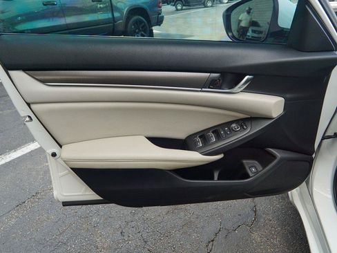 Used 2021 Honda Accord LX image 12