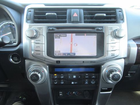 Used 2014 Toyota 4Runner Limited AWD/4WD image 32