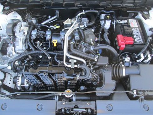 Used 2025 Nissan Altima 2.5 SV FWD image 21