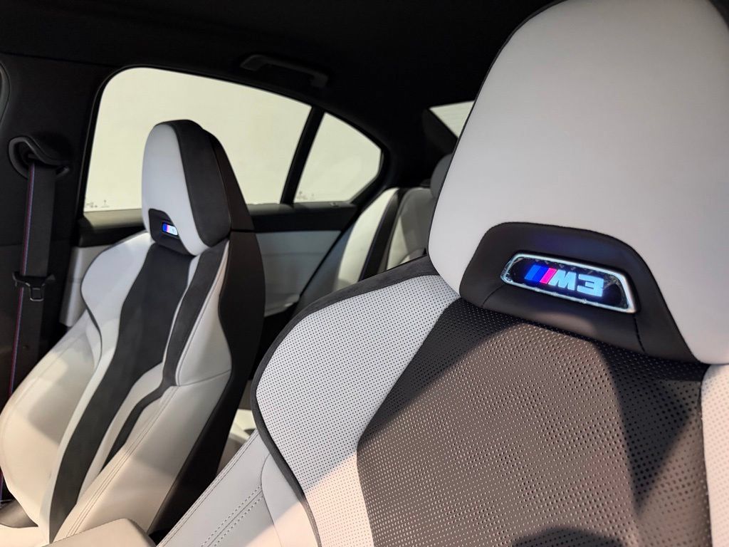 Used 2025 BMW M3 Competition AWD/4WD image 37