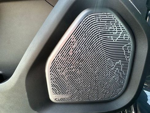 New 2025 GMC Hummer EV 2X image 15