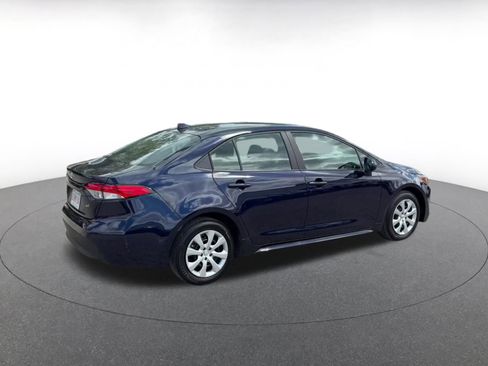 Used 2025 Toyota Corolla LE FWD image 15