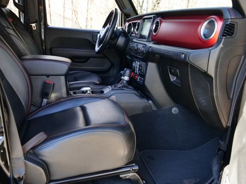 Used 2020 Jeep Wrangler Unlimited Rubicon image 36