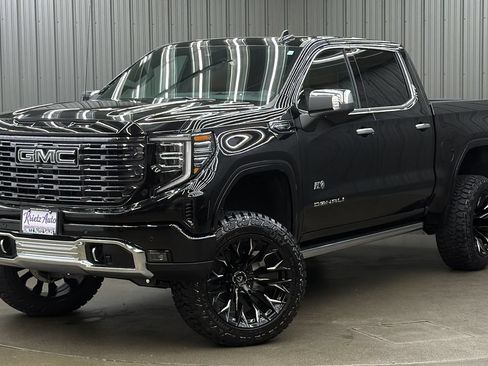 Used 2026 GMC Sierra 1500 Denali Ultimate AWD/4WD image 1