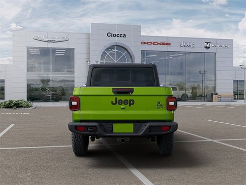 New 2025 Jeep Gladiator Willys image 7