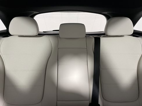 New 2026 Mercedes-Benz GLC 300 image 14