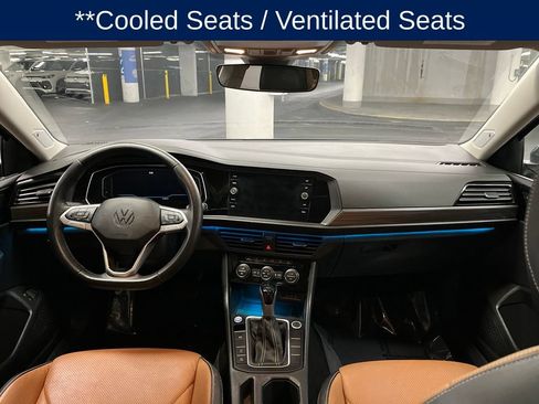 Used 2024 Volkswagen Jetta SEL FWD image 7
