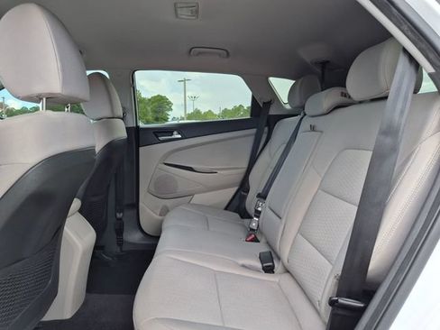 Used 2021 Hyundai Tucson Value FWD image 26