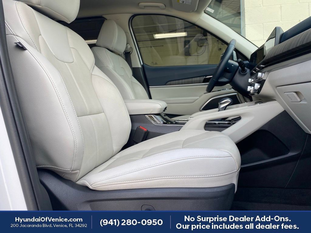 Used 2024 Kia Telluride EX FWD image 18
