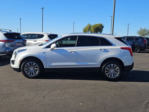 Used 2018 Cadillac XT5 Luxury w/ Driver Awareness Package image 9