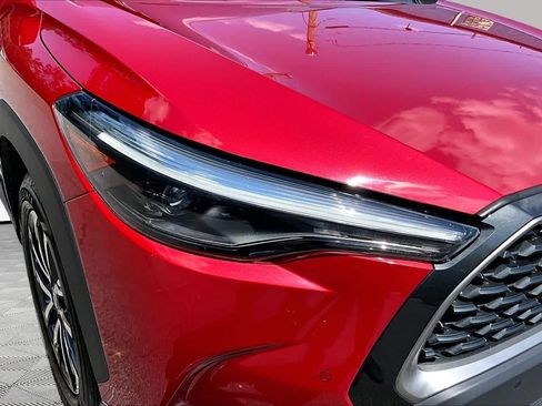 Certified 2023 Toyota Corolla Cross XLE FWD image 28
