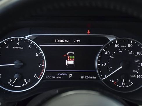 Used 2023 Nissan Pathfinder SV FWD image 10