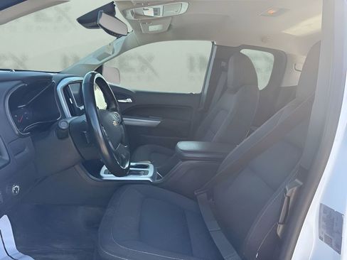 Used 2022 Chevrolet Colorado LT w/ Fleet Safety Package RWD image 7
