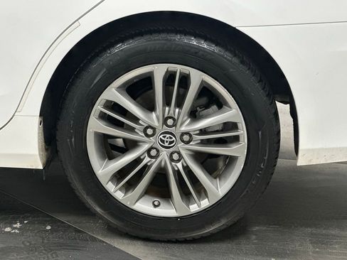 Used 2016 Toyota Camry SE image 19
