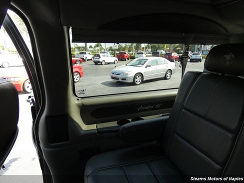 Used 2017 GMC Savana 2500 RWD image 55