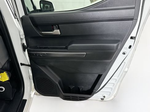 Used 2024 Toyota Tacoma TRD Off-Road AWD/4WD image 28