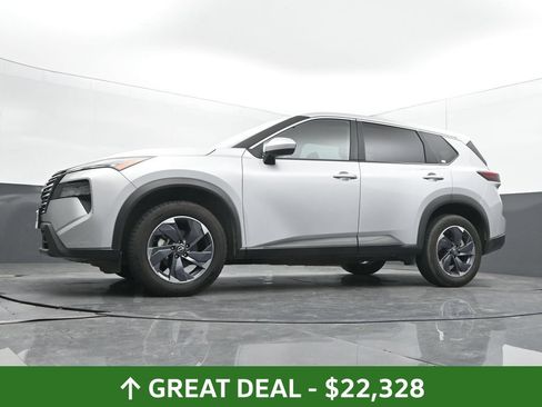 Used 2025 Nissan Rogue SV FWD image 43