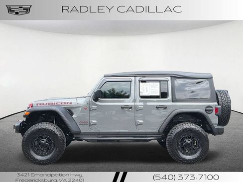 Used 2021 Jeep Wrangler Unlimited Rubicon w/ Cold Weather Group AWD/4WD image 17