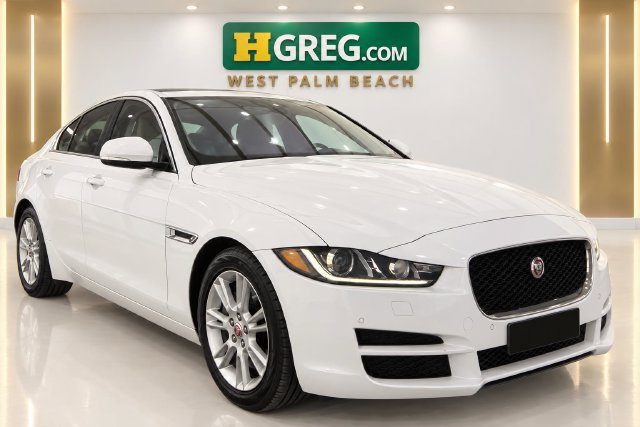 Used 2017 Jaguar XE Premium RWD image 4