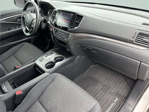 Used 2023 Honda Ridgeline Sport image 9