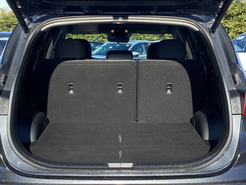 Used 2023 Hyundai Santa Fe SEL image 12