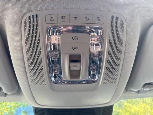 Used 2026 Mercedes-Benz GLS 450 4MATIC image 32