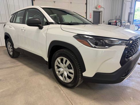 Certified 2023 Toyota Corolla Cross L AWD/4WD image 10