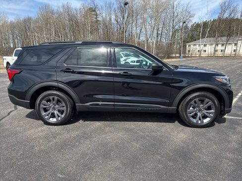 New 2026 Ford Explorer Active w/ Active Comfort Package AWD/4WD image 10