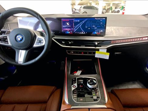 New 2026 BMW X5 xDrive50e w/ Executive Package image 5