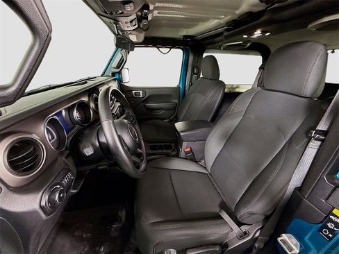 Used 2020 Jeep Wrangler Sport image 14