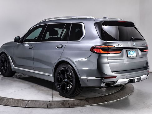 Used 2023 BMW X7 xDrive40i AWD/4WD image 4