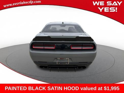 Used 2017 Dodge Challenger SRT Hellcat image 4