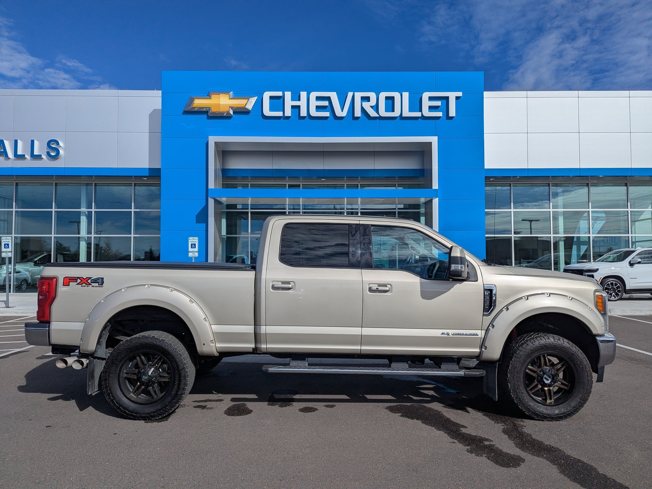 Used 2017 Ford F350 Lariat w/ Lariat Ultimate Package AWD/4WD image 37