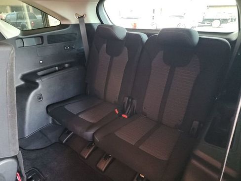 Used 2023 Kia Sorento LX image 28