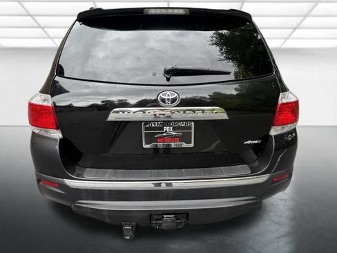 Used 2012 Toyota Highlander Limited w/ Tow Pkg AWD/4WD image 4