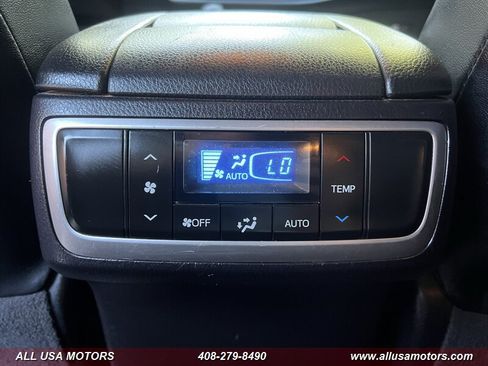 Used 2019 Toyota Highlander SE AWD/4WD image 32